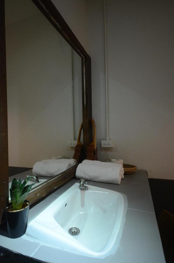 Suandok History House Aparthotel Чиангмай Екстериор снимка